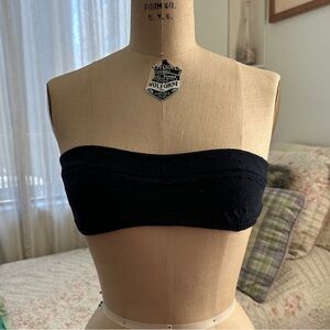 Gilly Hicks Sydney Hollister Navy Blue Strapless Lacy Bandeau Bra